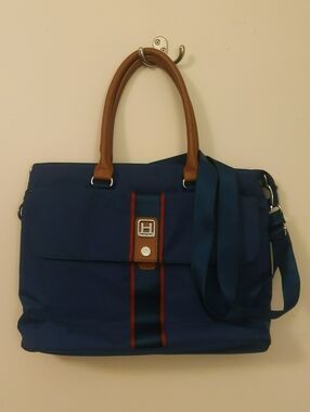 HEDGREN Navy Blue Zipup Tote